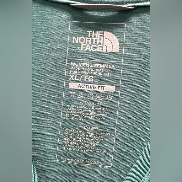 The North Face Excellent Condition XL Green Active Fit Shirt - Picture 3 of 4